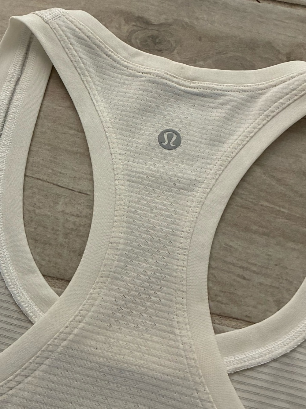 Lululemon Swiftly Tech Racerback - Picture 8 of 8